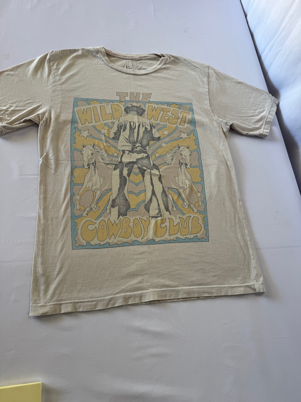Lotus Fashion Wild West Cowboy Club Graphic Tee Small